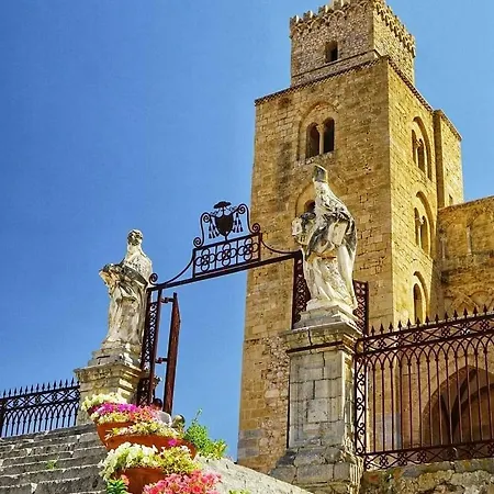 Fabiene Familyholidays Чефалу