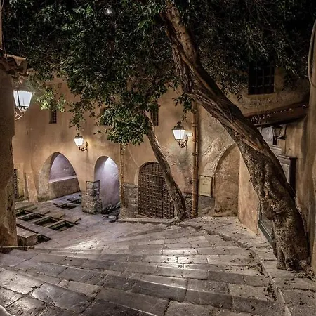 Fabiene Familyholidays Апартаменты Чефалу