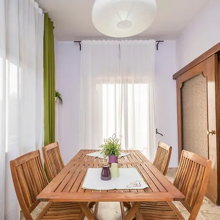 Fabiene Familyholidays Apartment